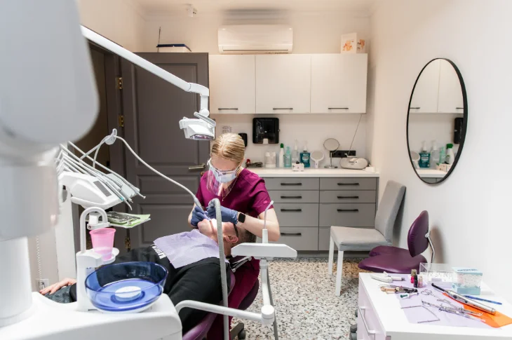 How Long Do Dental Implants Last: A Specialist’s Comment