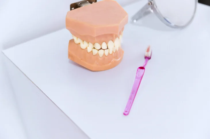 How To Care For Removable Dentures Correctly?
