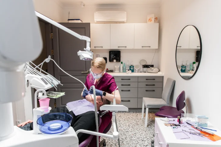 Advantages and Disadvantages of Dental Implants – Learn the Main Points